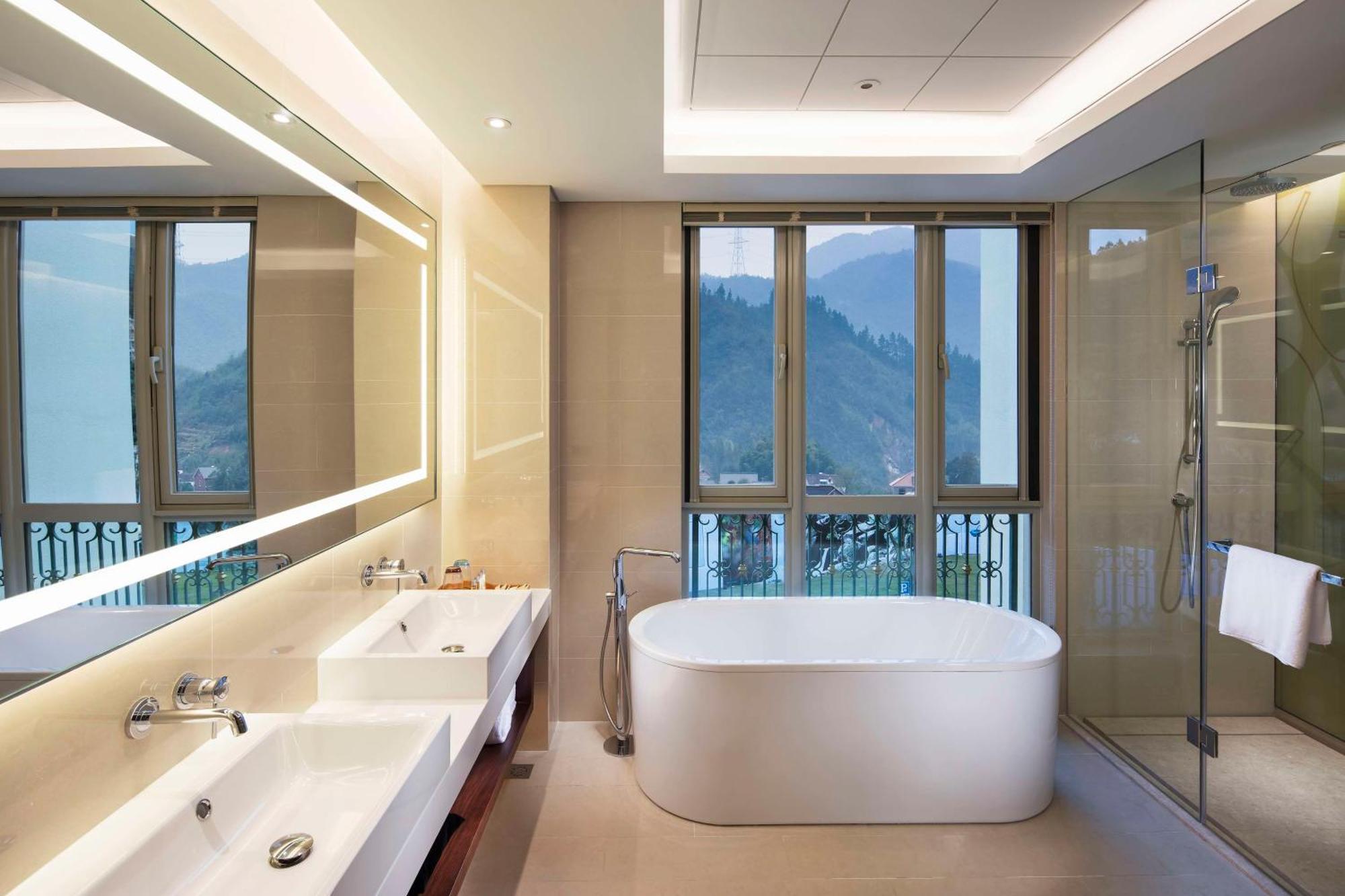 Hilton Garden Inn Hangzhou Lu'Niao Anji Extérieur photo